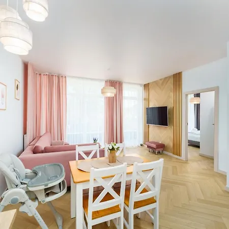 Apartment Apartament Pudrowy Z Basenem Letnim By Holidaysun *