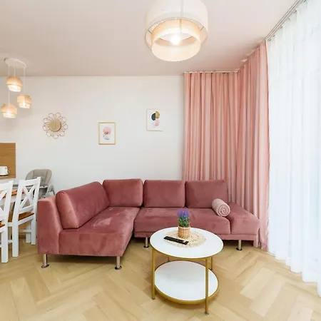 Apartament Pudrowy Z Basenem Letnim By Holidaysun * Sianozety